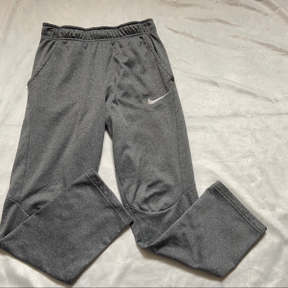 Nike Dri-Fit gray sweatpants